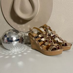 Qupid mirrored rose gold wedge